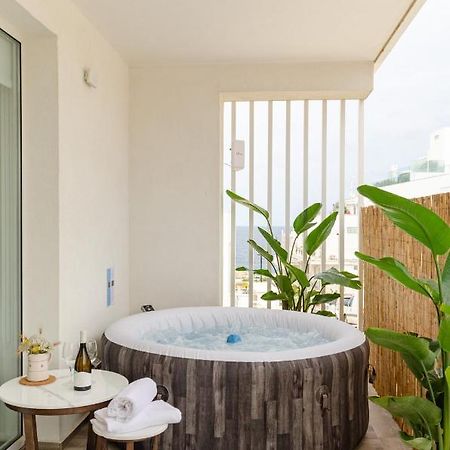 Ferienwohnung Apulialux Seaview Prestige Apt / Jacuzzi + Parking Polignano a Mare Exterior foto