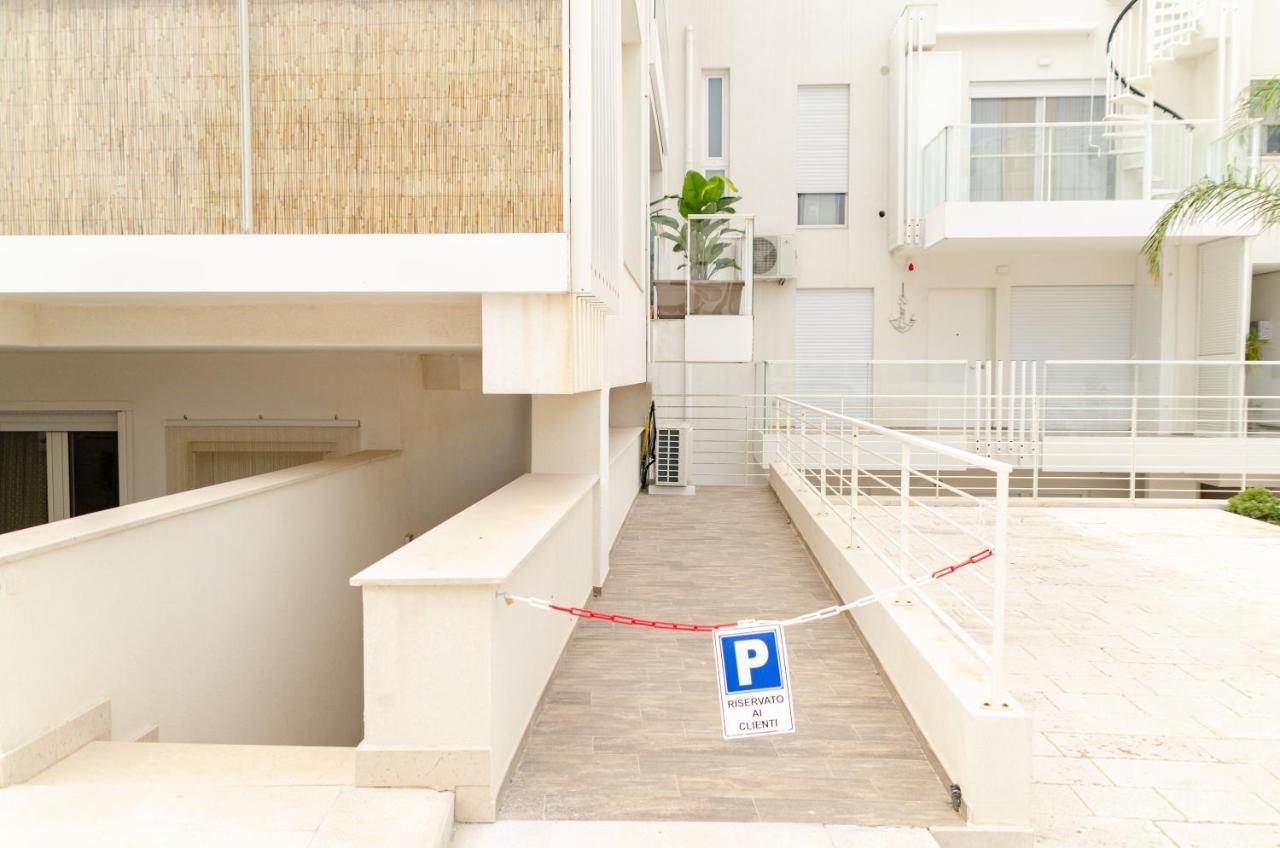 Ferienwohnung Apulialux Seaview Prestige Apt / Jacuzzi + Parking Polignano a Mare Exterior foto