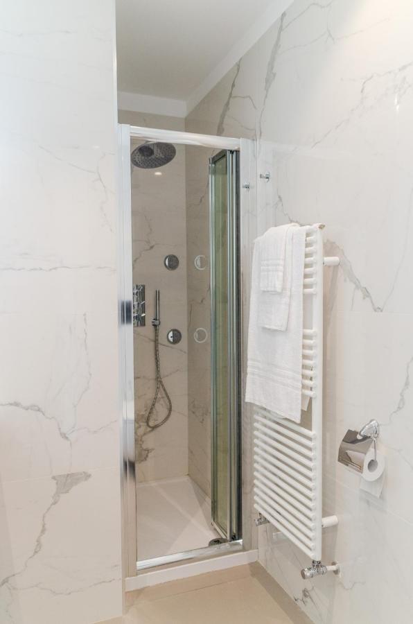 Ferienwohnung Apulialux Seaview Prestige Apt / Jacuzzi + Parking Polignano a Mare Exterior foto